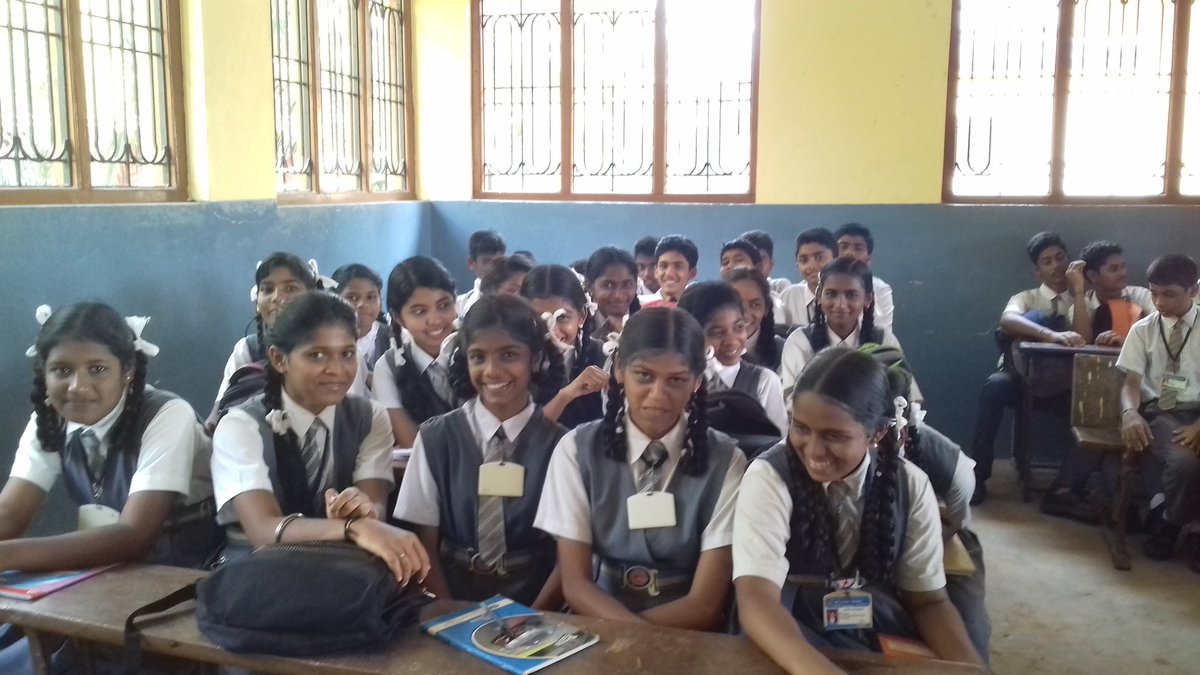 shetty_panchami's tweet photo. High school students
Awareness programme 
Loved it
@i3official @iU_KunalJain @36meals @BharathGC @InspiCorner @sujitlalwani @iUeMagazine @adeedaday https://t.co/2aQwYm5GYq