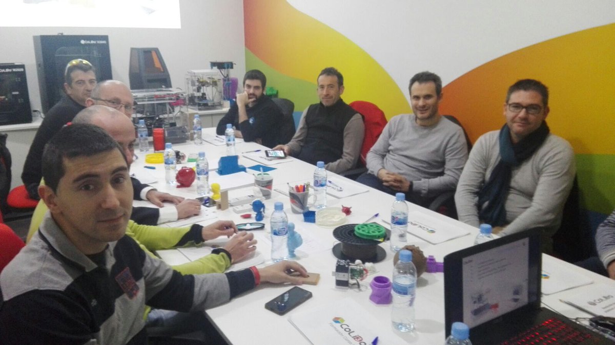 Colido_Iberica's tweet photo. Hoy completan su formación un nuevo grupo de Distribuidores Oficiales de @Colido_Iberica 
Curso en nuestra central de Puerto de Sagunto.
@PuntoItechAlcoy @lineaimpresion @reacciona1 @wearebutton @exclusiu @Solgerenergy @idcreatic @Formate3D https://t.co/ZVM9O6SQMp