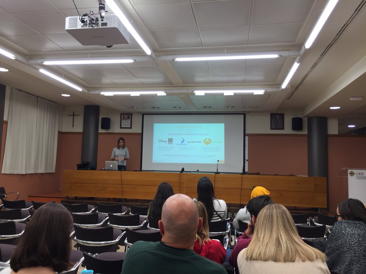 LuisBarrachina3's tweet image. “Los clubes de @LaLiga tienen muchos problemas en YouTube. Tienen que controlar sus derechos de @copyright pero es complicado porque muchos usuarios emiten los partidos en directo” #YouTubeMasterclass