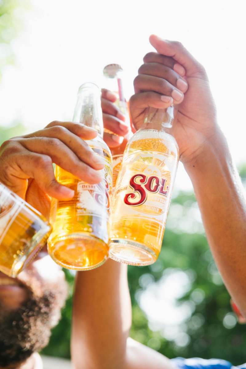 Sydeezy_SA's tweet photo. This Beer actually makes me so Happy! My Sunshine, My #SOLBeer ... Give in to its spirit and #FreeYourSOL cc @SolBeer https://t.co/k5EIV9YfI9
