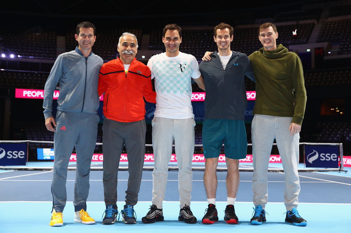 AndyMurrayLive's tweet photo. Delighted that #AMLive17 has more than doubled last years total,raising over £700,000 for @UNICEF_uk &amp; @sid3upsunny! https://t.co/FR5w6mm56u https://t.co/prjiXJVOMB