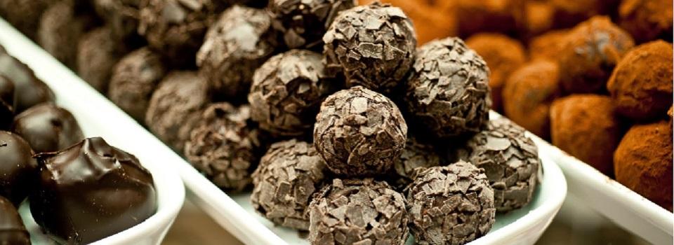 ChocFestUK's tweet photo. It's nearly here! Time to get your choc on at ChocFest this weekend (Sat &amp; Sun from 10-4pm). There are lots of chocolatiers, plus other food and drink to try and buy. Hopefully see you there https://t.co/X217sEEwgA https://t.co/meZYvohQ2B