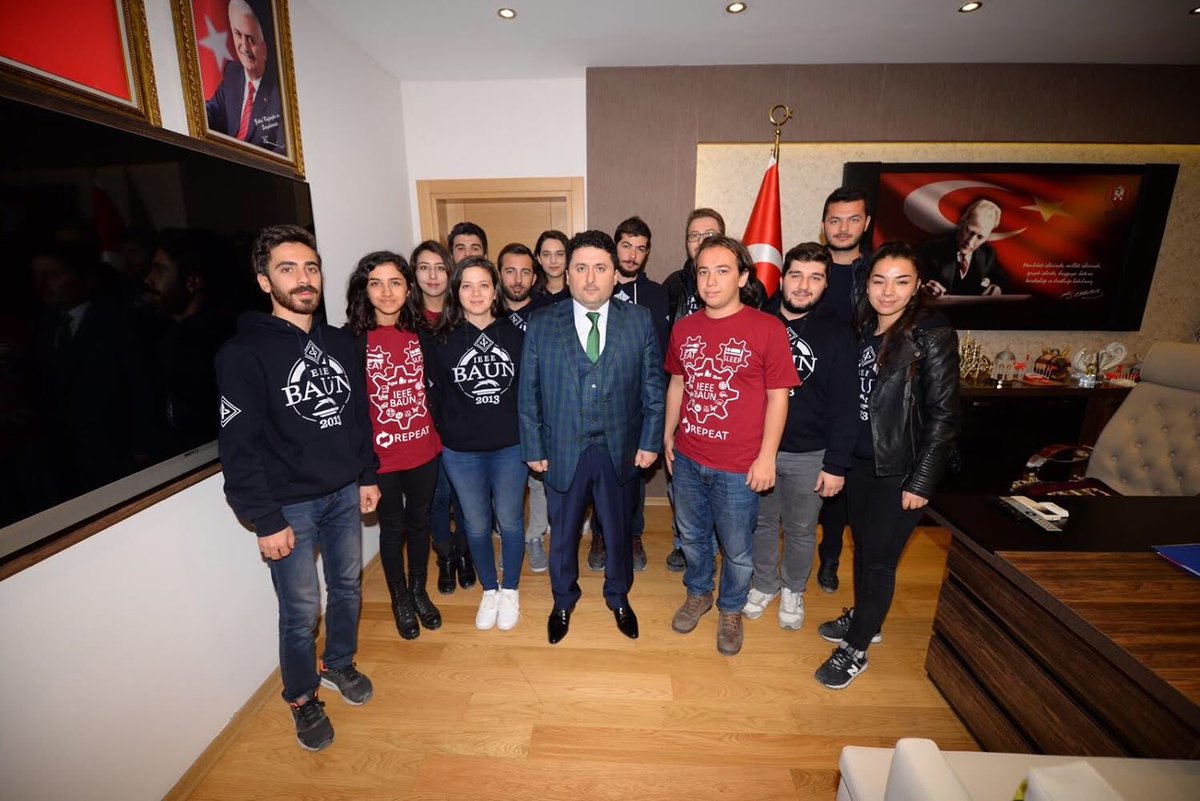 ieeebaunsb's tweet image. Balikesir Altieylul Belediyesi Başkanı @baskanhasanavci &apos;ya yeni görevinde başarılar dilemek için ziyarete gittik. Kendisine topluluğumuzu tanıtıp yıl içerisindeki planlarımızdan bahsettik. Bizleri kırmayıp makamına kabul ettiği için kendisine teşekkür ederiz.