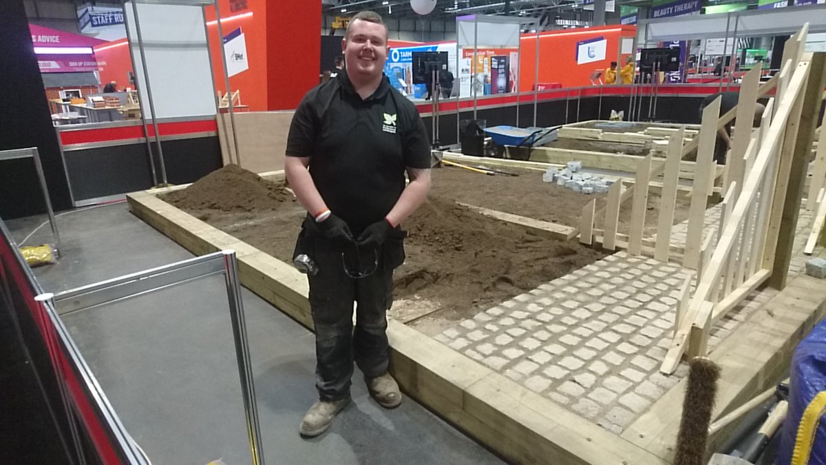WiltsColl's tweet photo. Ready for Day 2 of the #skillshow2017 final! Former #hardlandscaping #apprentice Adam from #Lackham had a really good first day creating his #garden. #horticulture #skills #talent #Calne #Fridayfeeling https://t.co/wlOObqXhHS