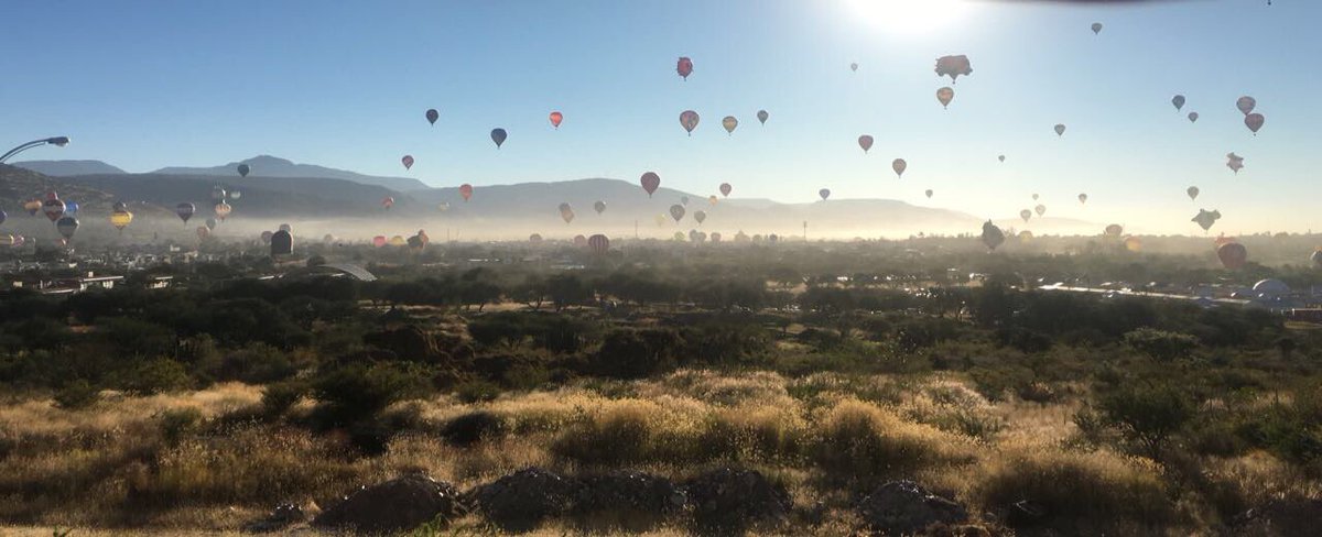 Armando_VB's tweet photo. En efecto don @miguelmarquezm y don @hlsantillana no respetaron el acuerdo los ladrilleros y del sr @JP_Luna_Mercado de @PAOTGTO ni sus luces. Bienvenidos invitados al @FIGLeon. Que pena recibirlos así https://t.co/0sRJLSKh6k