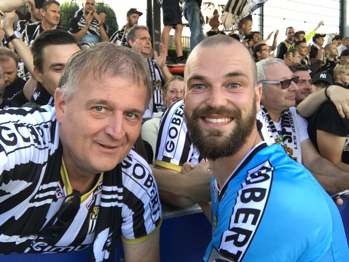 GamacheGuy's tweet photo. #CHAKVM #WeAreCharleroi #IC04 Pour la victoire ! #DorianDessoleil @JaviMartosE @MarinosOfficial @9k_gold @GjokoZajkov https://t.co/m92CFCkl8e