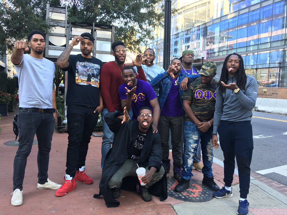Tex_Qong's tweet photo. Happy Founders Day to the Greatest Fraternity in the World, words can't explain the bonds, lessons and memories that this Family has taught each and every Omega Man out there. Live this Day up my fellow Qings #OmegaPsiPhi #QueDawgTwitter https://t.co/I5snMWS85Z