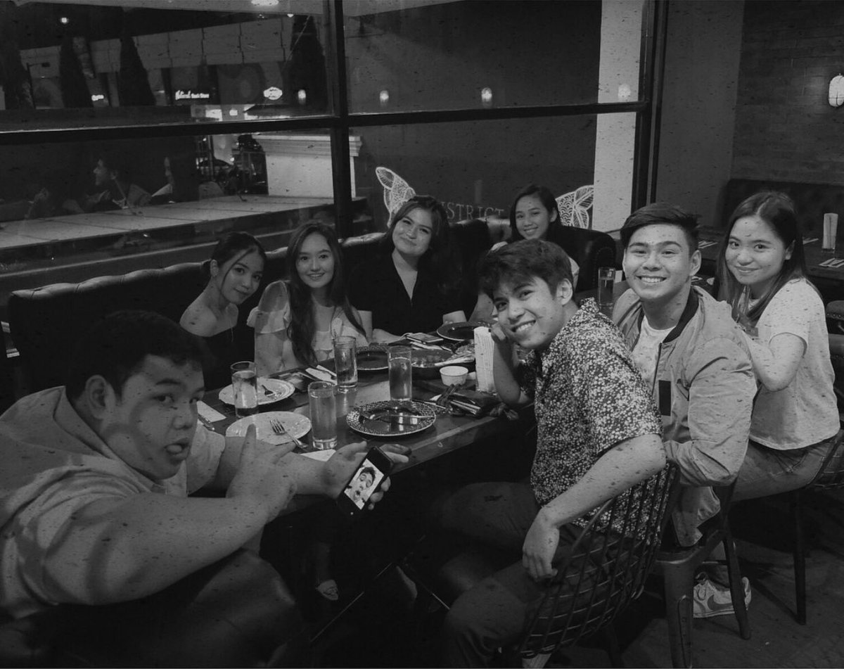 cestbonne_'s tweet photo. dàmn, these bulilits grew up sooooo fine!! 💯 we’re so happy to see you guys together again ❤️ Cheers to 12 years of friendship and moooorrreee!!
#RealestSQUAD https://t.co/cw5Oq8eF5a