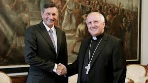 mihamale's tweet image. times.si/slovenija/boru… "... po njegovem mnenju so bile volitve povsem legitimne." radio.ognjisce.si/sl/196/sloveni… #RKC hudič se rokuje s Pilatom. Sladek je denar, kajne.