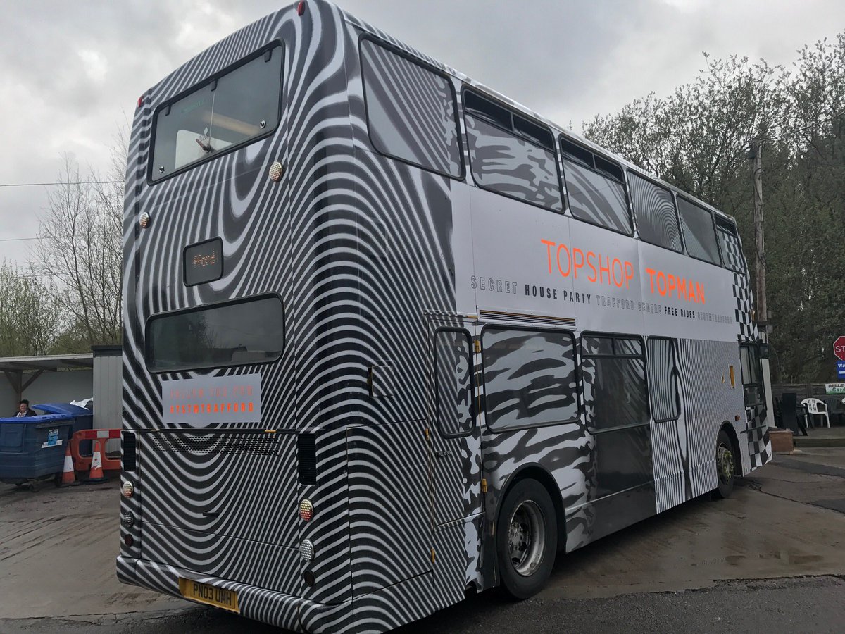 BarclaySigns's tweet photo. Full wrap and contravision #signs #vehiclewrap #signageprojects https://t.co/5iVoyT8K7K