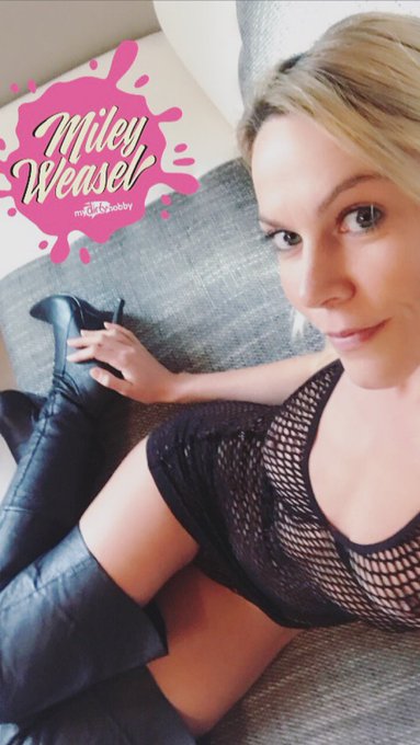 Hey, ich bin heute ab ca. 19.30 vor meiner Livecam zu finden !! Besucht mich doch dann einfach mal !<a href="/tag/mydirtyhobby"class="tags"><span>#mydirtyhobby</span></a><a href="/tag/mileyweasel"class="tags"><span>#mileyweasel</span></a>