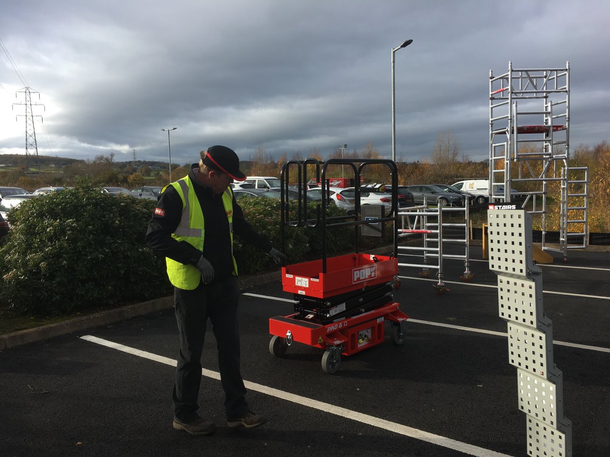 NWCGroup_'s tweet photo. Successful working at height event today with plenty of equipment to see from @wearespeedy and Pop Up Products. Next event in February will be on workplace transportation @NW_WWT https://t.co/sXQPbpqgz0