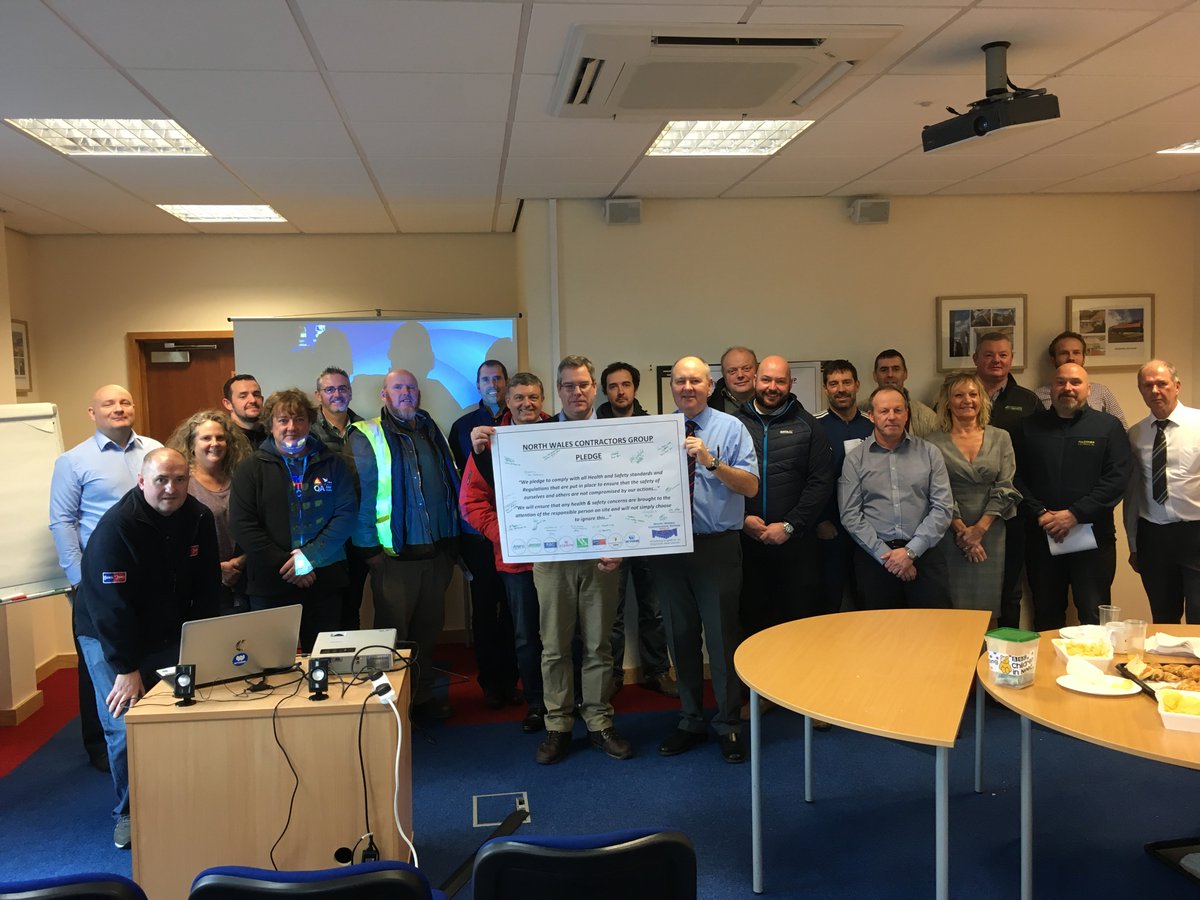 NWCGroup_'s tweet photo. Successful working at height event today with plenty of equipment to see from @wearespeedy and Pop Up Products. Next event in February will be on workplace transportation @NW_WWT https://t.co/sXQPbpqgz0