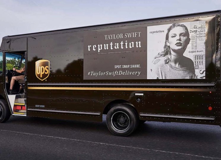 JeanneAng's tweet photo. Spotted! #TaylorSwiftDelivery #promo https://t.co/vhvlCyTCHh