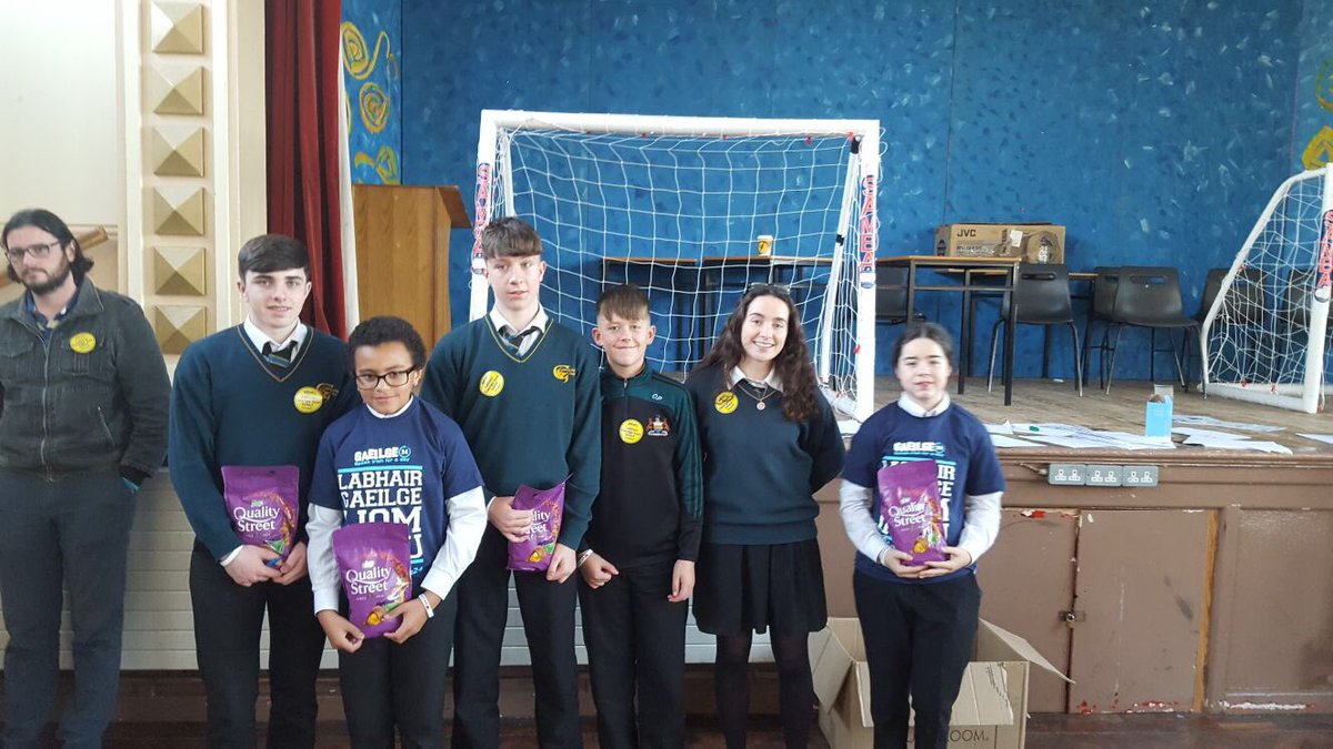 GC_Cheitinn's tweet photo. Bhí an-spraoi againn le haghaidh #Gaeilge24 an tseachtain seo i @GC_Cheitinn. Ár mbuíochas do @CnaG #Gaeilge https://t.co/Go2AuIDkGz