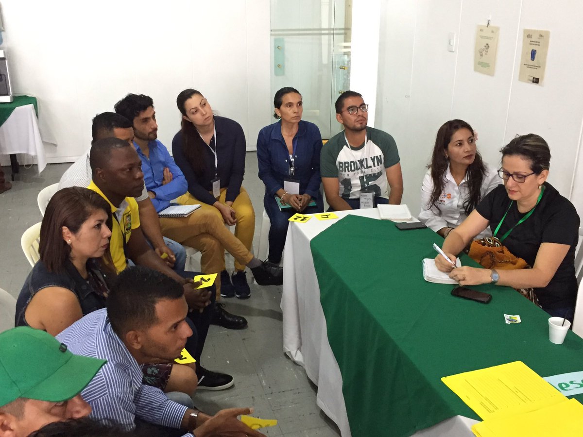 goberconsentido's tweet photo. #AEstaHora en ibagué, líderes sociales y funcionarios de diversas regiones del país, escuchan casos de éxito en Ordenamiento Territorial, de los Municipios El Castillo, Lejanías, Mesetas y Vista Hermosa, del departamento del Meta. #ForPaz #GobernanzaConSentido https://t.co/fOvwr5ykpx