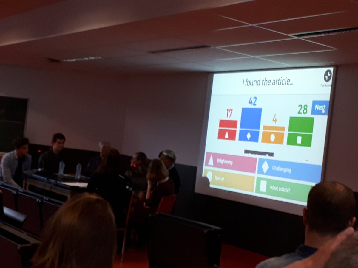 Communication students debating with prof Briggs and prof Hallin during my course mediapsychology #ugentcomwet