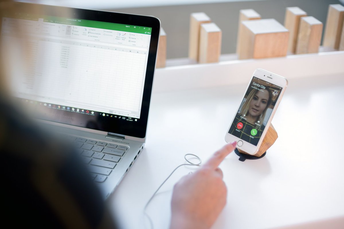 Perfect angle for perfect conversation. Who would be the one, you would like to Facetime now? kickstarter.com/projects/halos…  #kickstarter #halostsands #gofundme