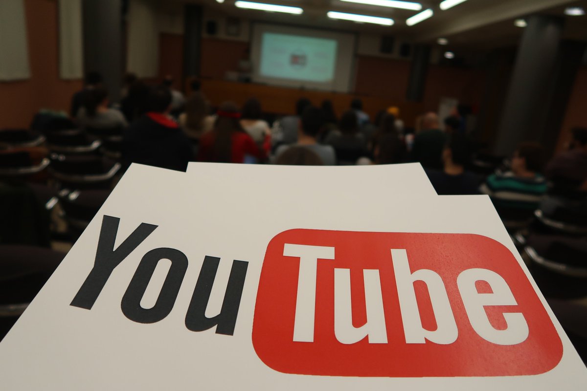 uchceu's tweet image. “Si quieres IMPACTAR en este TARGET de #MILLENIALS has de trabajar #Youtube”
En la #YouTubeMasterclass con @paulaguinotvera sobre el poder de la audiencia en #YouTube. Nuevas vías de trabajo para comunicadores #CAVUCH uchceu.es/actividades/20…