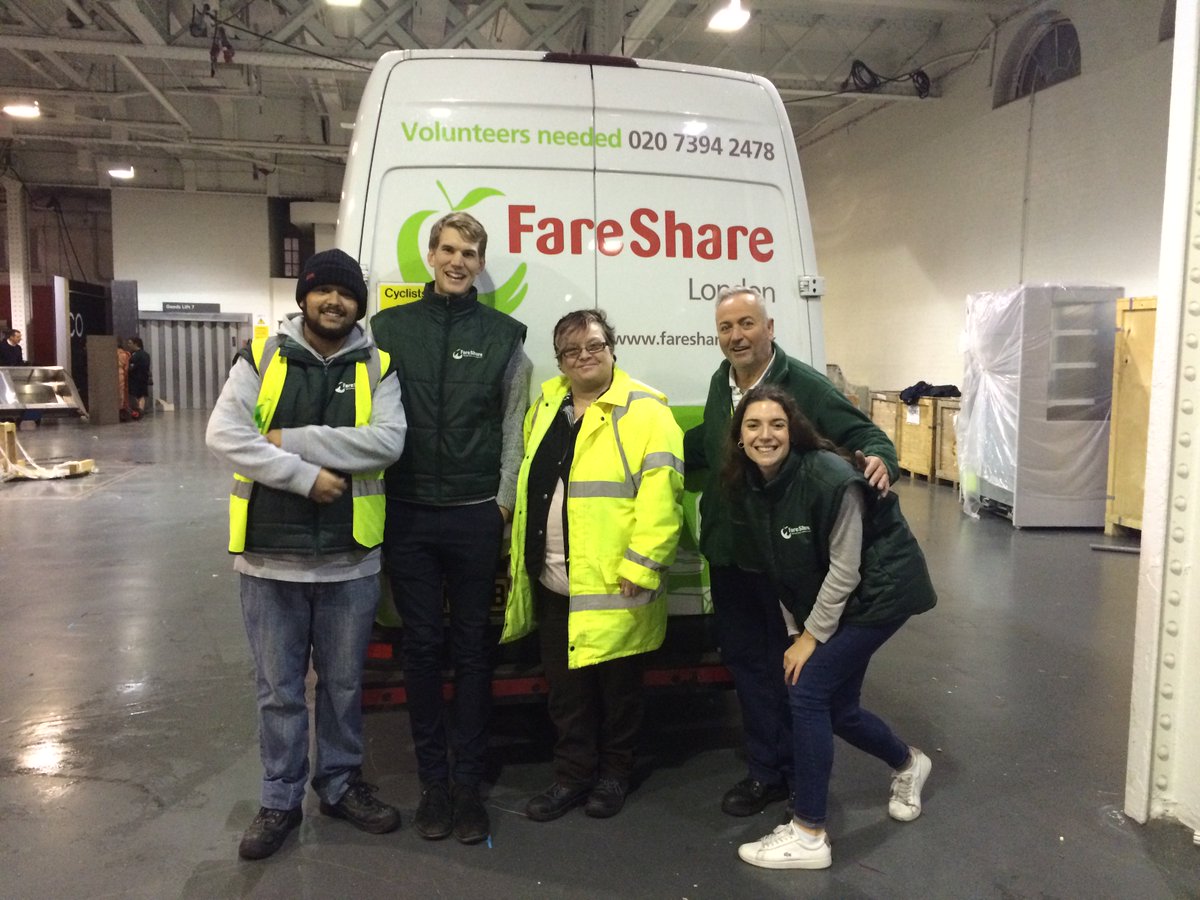 FareShareUK's tweet photo. Big THANK YOU to all @EPPSHOW exhibitors who donated their excess products from the @EPPSHOW show last night. We collected a whole van’s worth of top quality pasta, cheese, pizza, cured meats and tomatoes! #feedpeoplefirst https://t.co/KhHL5FtaAS