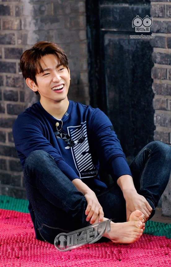 Benjawan1207's tweet photo. ฮึ๊บไว้ๆ นุ้งจีนไม่เจ็บๆ

#Jinyoung https://t.co/dcZDFvWzKT