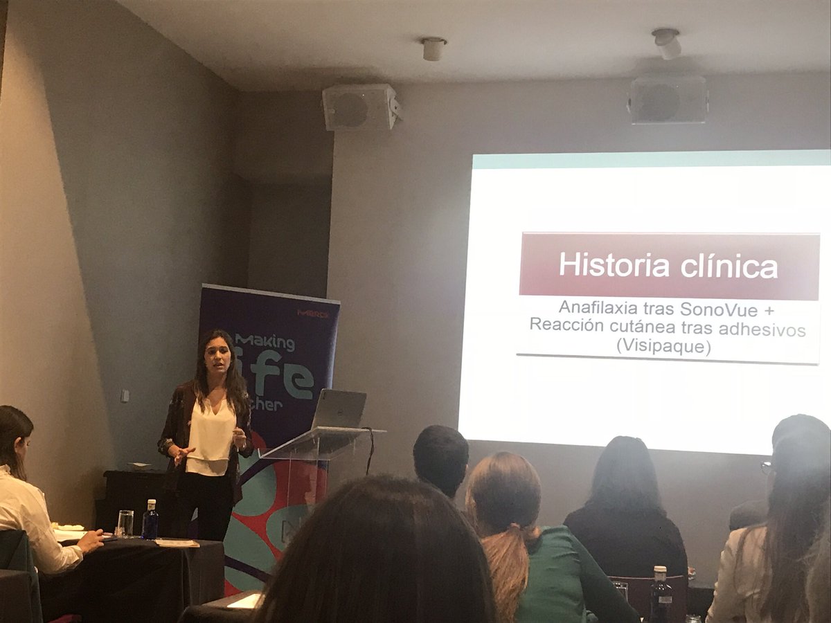 MarFdezNieto's tweet image. Dra Betancor bautizo en #Alergia enhorabuena! #AllergoChallenge2017 @Merck_Alergia @quironsalud #sonovue
