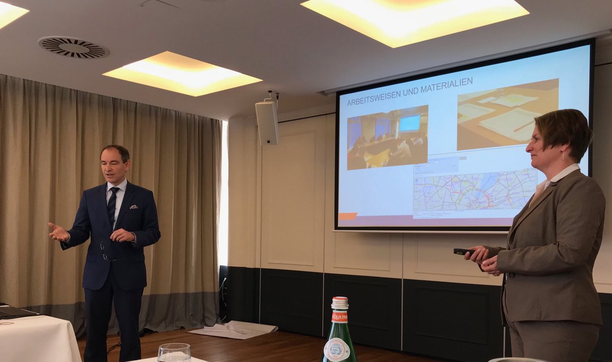 Baumaßnahmen auf Hamburgs Straßen optimieren: Christoph Heel und Carola Lilienthal auf der #sawconf