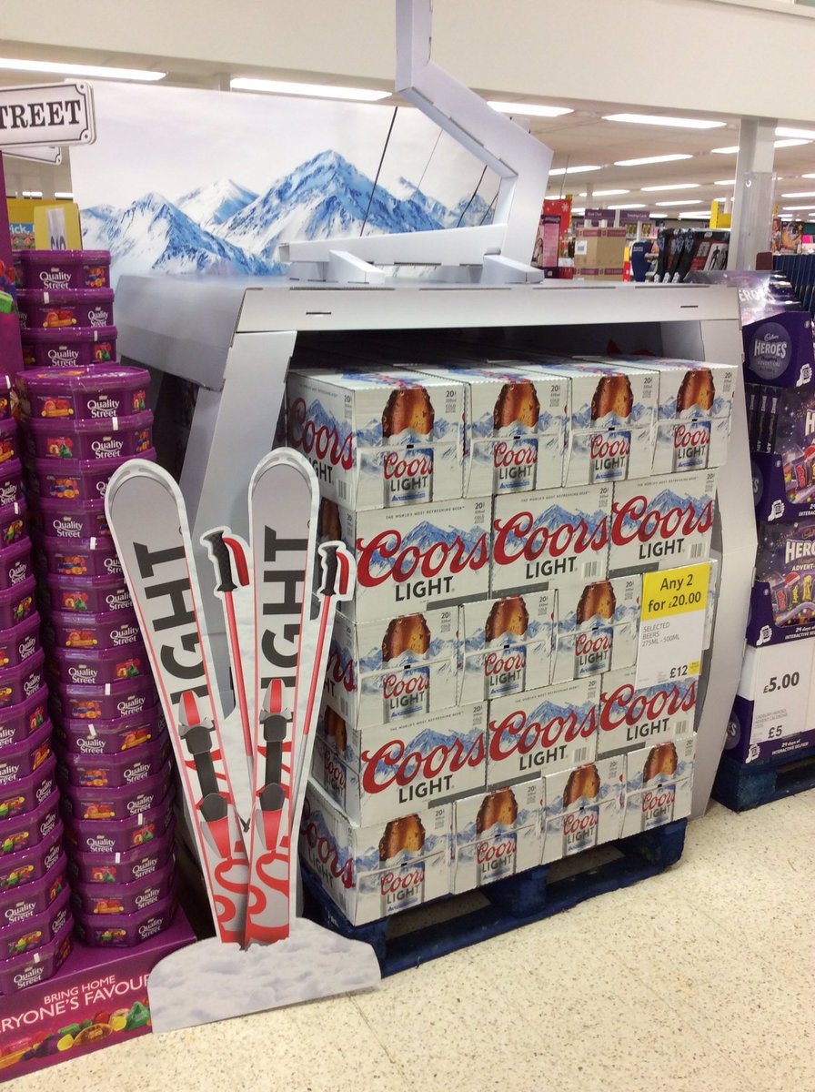 Powerforcemc40's tweet photo. Coors light 20x330ml has never looked so good in Haverfordwest Tesco extra get down now 2 for £20!!#OfCoors #Tesco @powerforcemcfm5 @PowerforceMCNSM https://t.co/xPHjpKJQxM