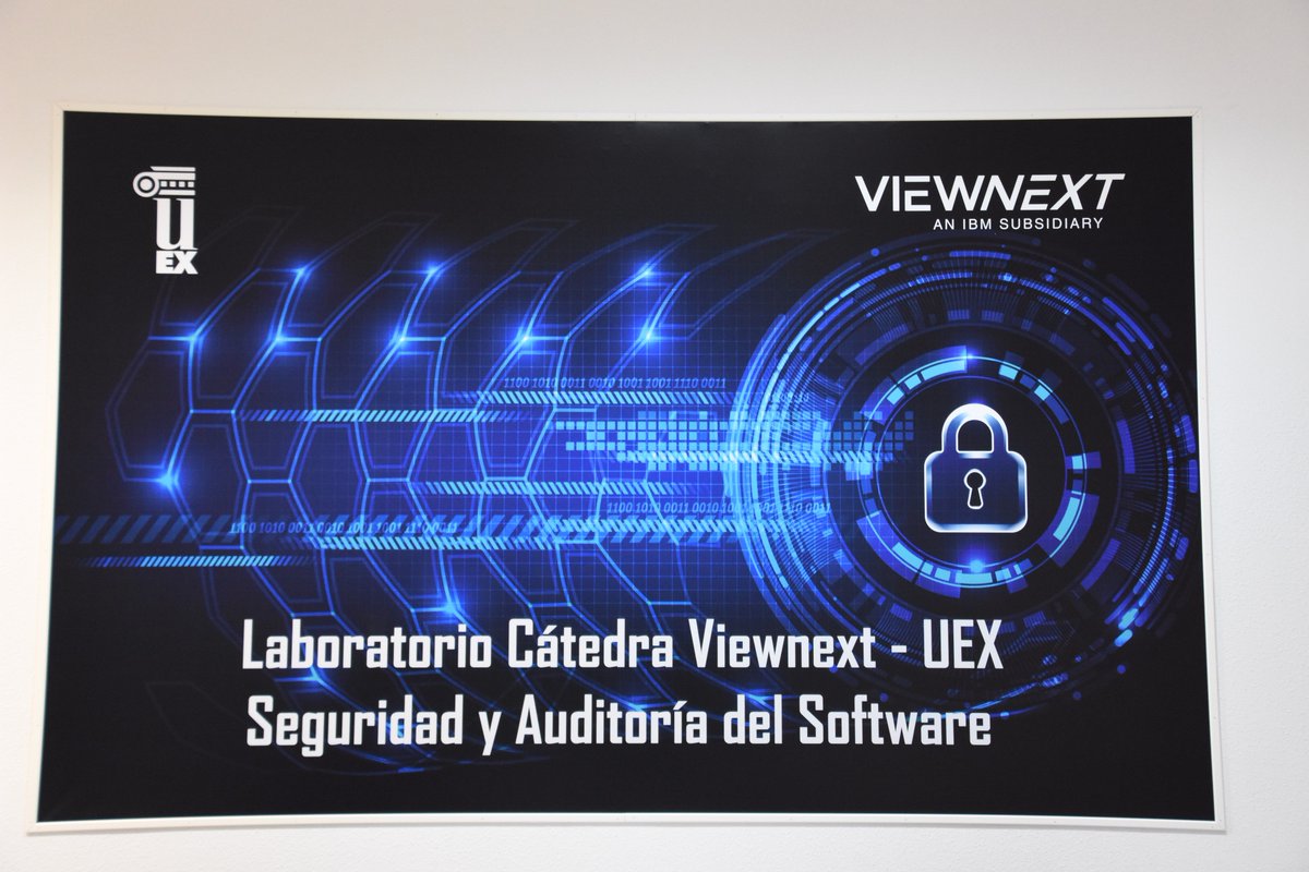 aqcanabal's tweet photo. Todo listo para inaugurar el Laboratorio de la @CatedraViewNext sobre Seguridad y Auditoría del Software de @viewnext y la Universidad de Extremadura en la @EPCC_Unex https://t.co/fch0V1G3a6