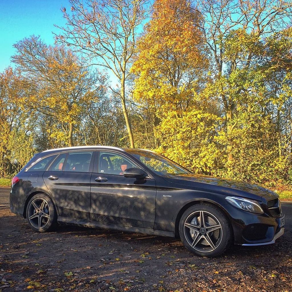 AdamTowler's tweet photo. We welcome a new arrival to the @officialevomagazine #evofastfleet - the #mercedesamg C43 Estate. https://t.co/nKXew7X5AS https://t.co/hsoFHKPK5G