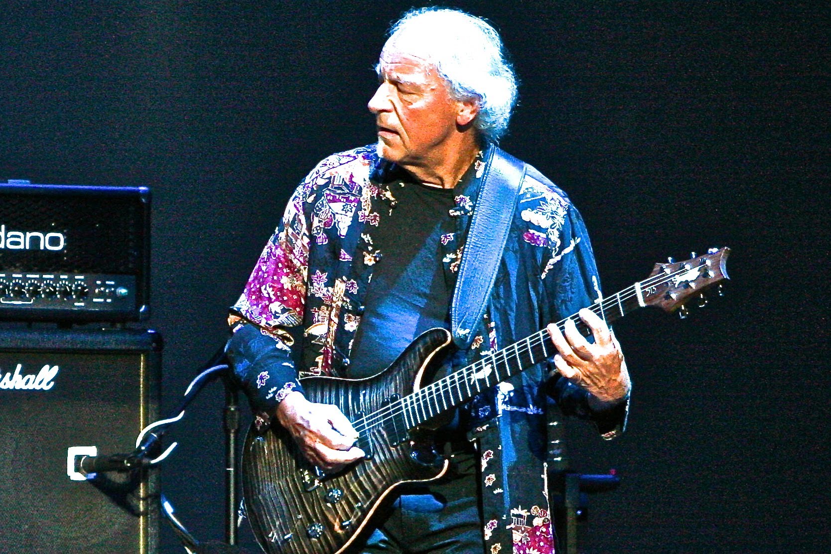HAPPY BIRTHDAY MARTIN BARRE !!  Let\s show the rock love with some  