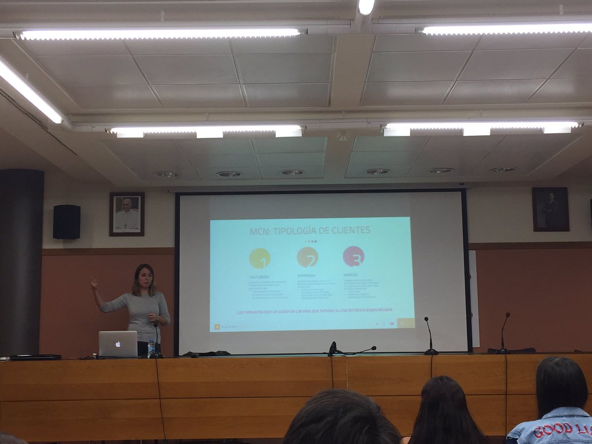 angel_ferrer6's tweet image. "Todo lo que se sube a @YouTube , el 45% es propiedad de ellos. El 55% del autor"
@paulaguinotvera    #YouTubeMasterclass