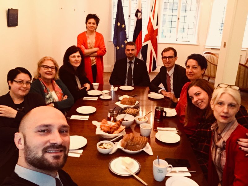 SLOinUK's tweet photo. Our team supporting Slovene Food Day w Traditional Slovenian Breakfast #HoneyBreakfast#WorldBeeDay #Danslovenskehrane #ifeelsLOVEnia https://t.co/OlqGv5drdj