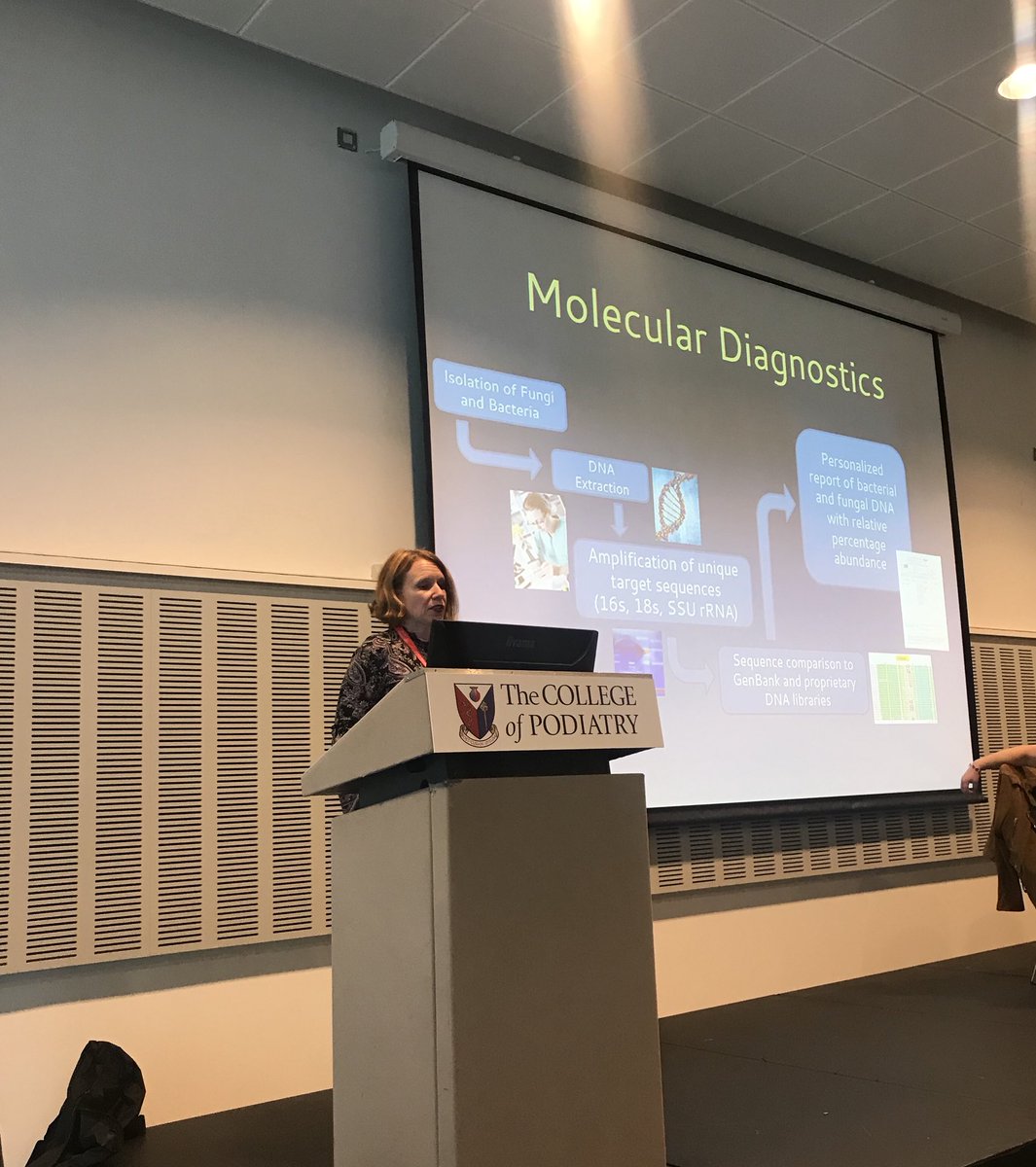 CwmTafPodiatry's tweet image. Dr Annette Joyce explains the molecular diagnosis process of fungal nails in her practice. Fascinating lecture. #shortpapers #podiatry #COPC17