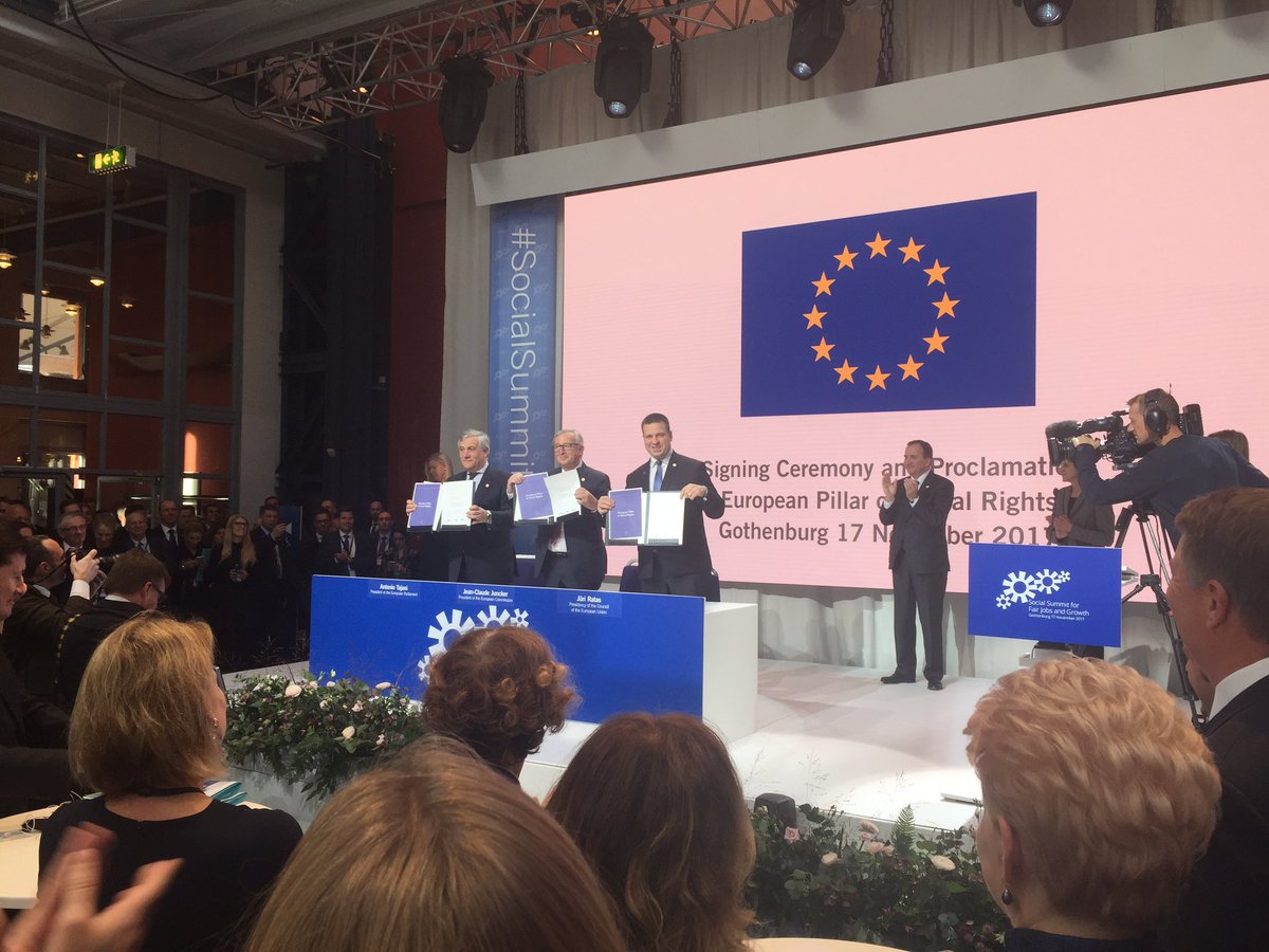 imseSN's tweet photo. The European Pillar of Social Rights is signed! #SocialSummit17 https://t.co/1IIdUiwVkk