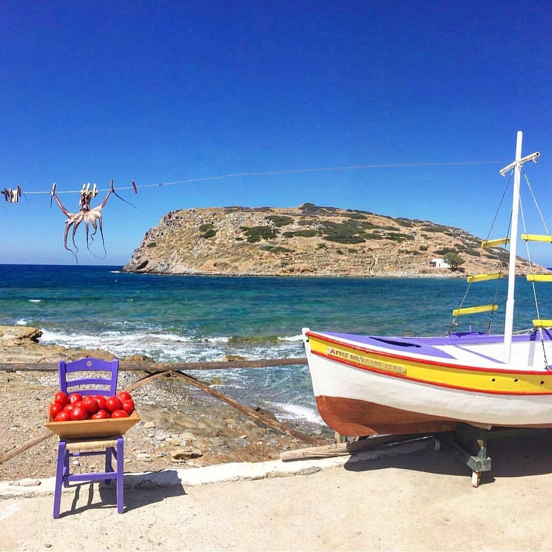 Good morning from #sunny Mochlos😊 Have a great #weekend! #Stunning picture by IG@kostgi👏 #crete #greece #traveling #photography #traveler #tourist #sea #colorfull #explore #discover #beautiful #amazing #landscape #goodtime