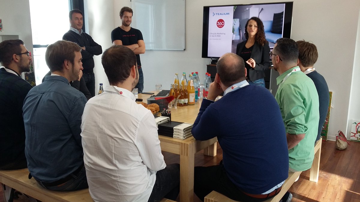 360dialog's tweet photo. Marie Hilfiger, Co-Founder and General Manager of 360dialog welcomes our guests. Let´s talk about mobile first marketing strategies!
#mobile #marketing #best #practices #event #360dialog #tealium https://t.co/KOoJJrQULx