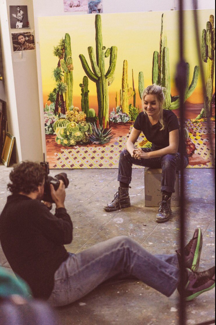 AlejandraAtares's tweet photo. Fantastic shooting day by @albavitta and @snapkiller ❤❤❤ #painting #oilpainting #newmexico #cactuslandsacape #newmexicolandscape #Miami #scopemiami #shootingday #justinbieber and #wolverine 😉 https://t.co/KQ1SPB4ivO