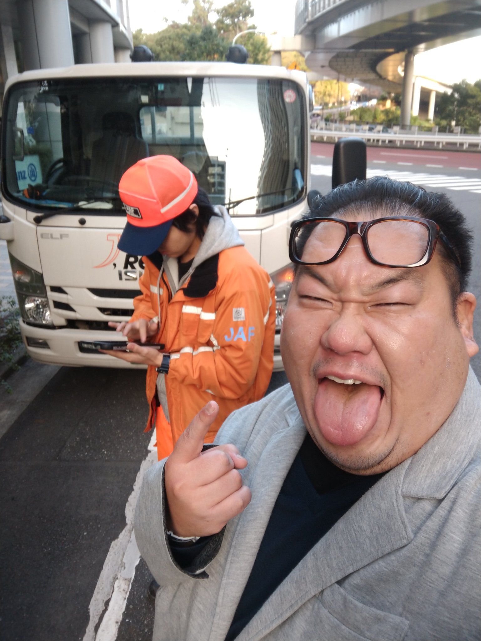 Omusubi Twitter પર Todayはjafをよばれました おむすびの体重 210kg に耐えきれず 原付バイクのエンジンベルトが破損 タイヤのパンクには気を付けてたけど エンジンベルトにも負荷がかかっていたなんて ゴメンよ愛車 直ぐに治療して貰うからね Jaf