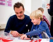 Plannen voor de #kerstvakantie? Kom met je kinderen naar de Doemiddagen: facebook.com/events/1506535… en laat hun creatieve hersencellen knetteren!