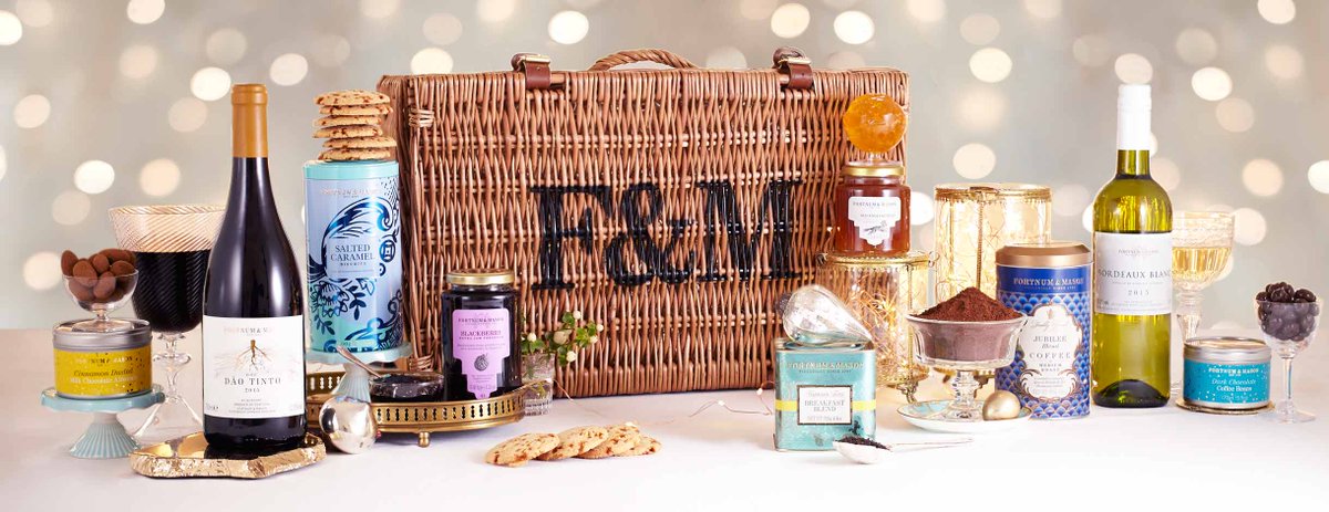 RLDatix_GC's tweet image. We do like this bit! The winner of the #Fortnums Grosvenor Hamper from last week's @CIPD_Events #cipdACE17 is........ Lisa Hayes! It's winging its way over to you!