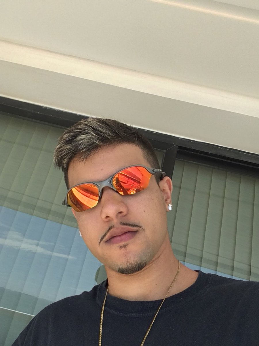 artnader's tweet photo. No ☀️ brilha poucoo kkkk
#jadeiridium #rubyiridium #R2XM https://t.co/oaotRJZwis