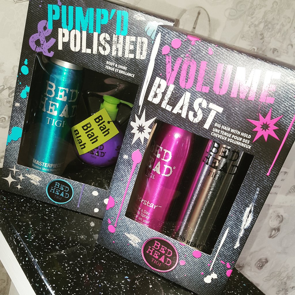 RGboutique17's tweet photo. Gift sets are starting to come in and people are already getting their hands on them πππ
#bedhead #tigi #bedheadtigi #pump'd&polished #volumeblast #RGboutique #cityofculture2017 #hullsalon #hairandbeauty https://t.co/n4ui86jKwA