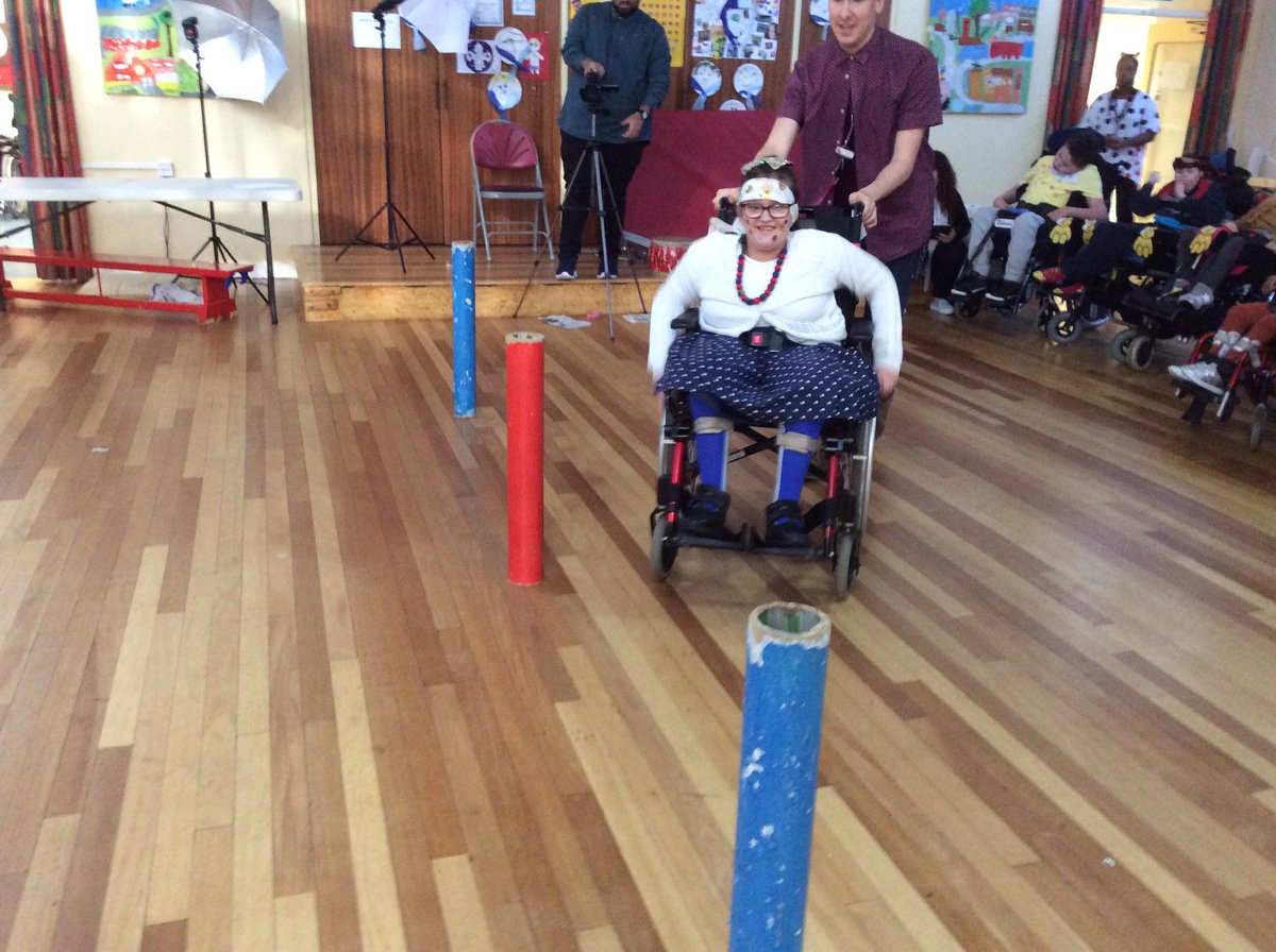 wilsonstfeed's tweet photo. How fast can we go through obstacles, #wsdarwin #childreninneed2017 #BBCNews https://t.co/M9GhdBu4NA
