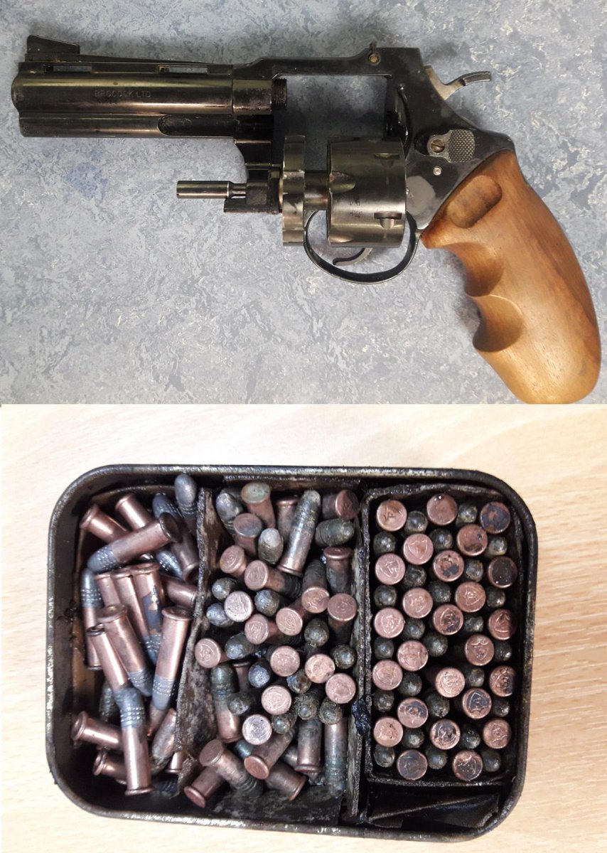 DC_Police's tweet image. #GunSurrender #Plymouth Charles Cross Mon-Sat 8am-6pm &amp;amp; Crownhhill 9am–1.15pm / 2pm–5pm Mon-Fri accepting items during #firearms &amp;amp; #ammunition surrender until 26 November. Every firearm taken out of circulation helps to keep our communities safer. More:
 goo.gl/mxrfwr