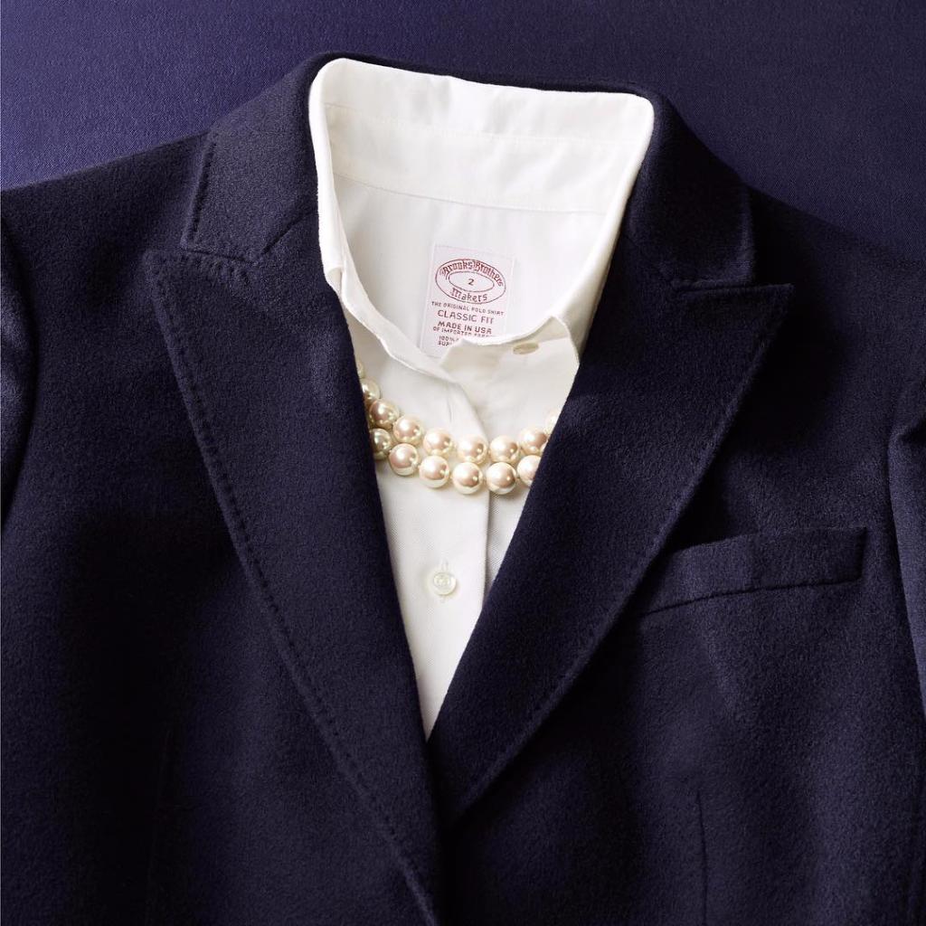 They say a smile is the best accessory; pearls may be second. #GiftsForHer #GiftGuide https://t.co/2FsRBL4xdm https://t.co/XUZjCrGfaO