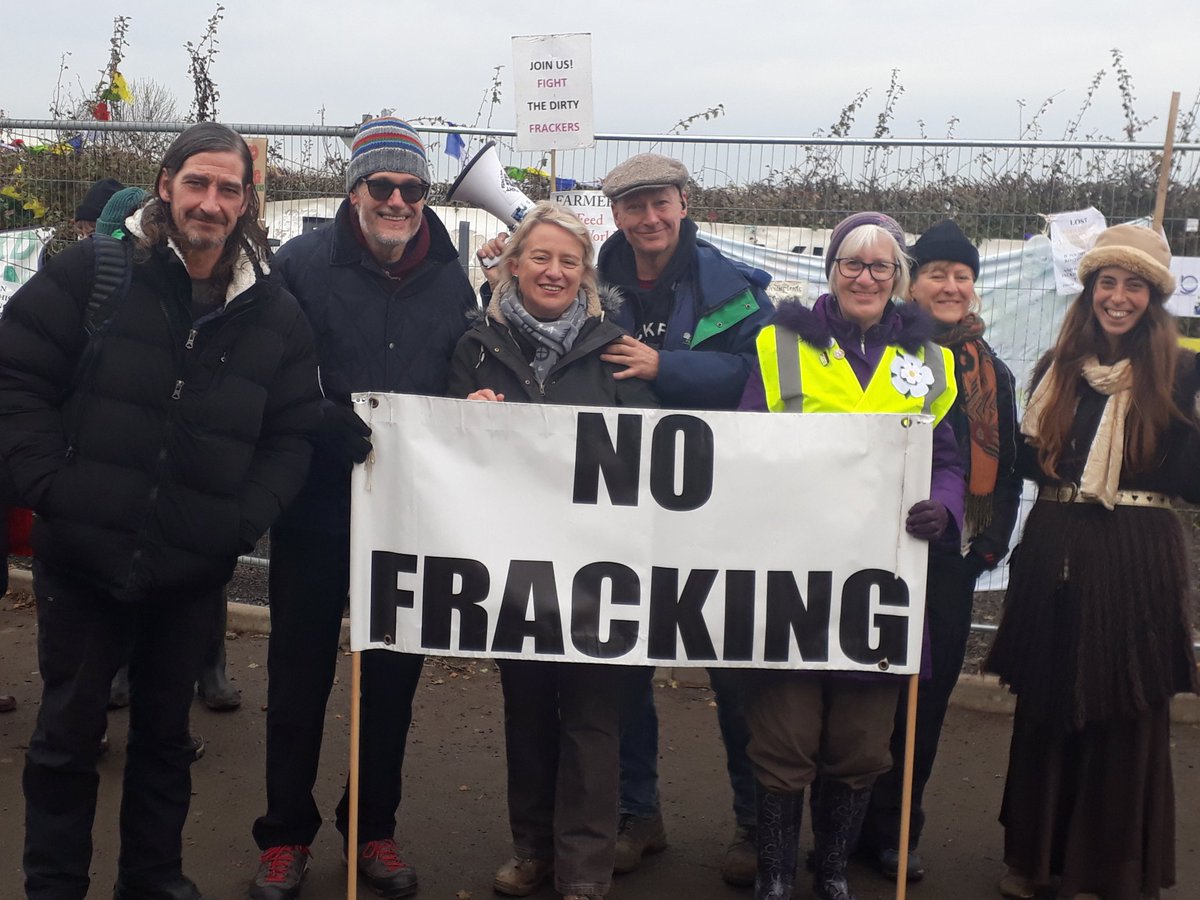 natalieben's tweet photo. Saying "no fracking" with @KMProtectors @F_F_Ryedale: good way to spend last day of #COP23.  Great to see Anne Power - Lancs-Yorks united! https://t.co/AkSn6sOAgu