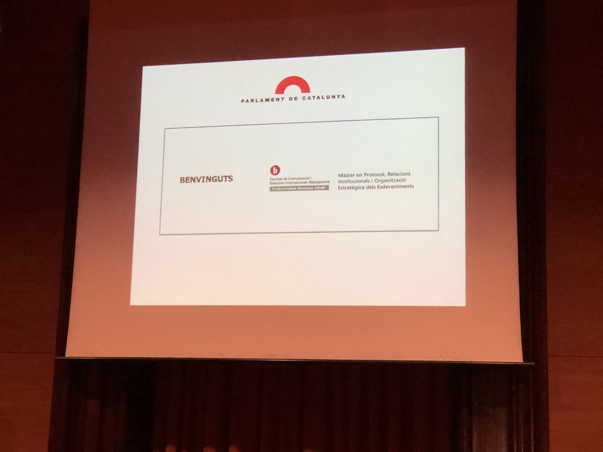 MasterEventsM's tweet image. Avui fem sessió de #ProtocolOficial al @parlament_cat #AulaParlament @BlanquernaFCRI @uramonllull