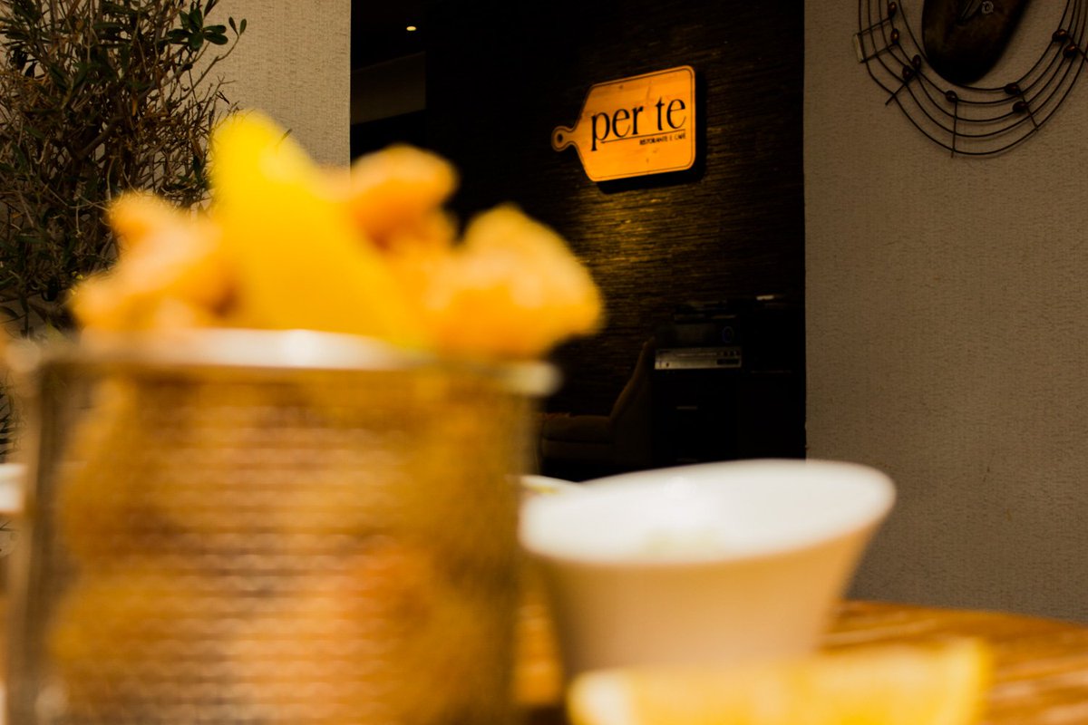 Who’s having #Friday night #dinner and drinks with friends tonight? We look forward to seeing you! 
من سيتناول الليلة #العشاء والمشروبات ليلة #الجمعة مع الأصدقاء؟ إننا نتطلع لإستقبالكم!
perte.ae