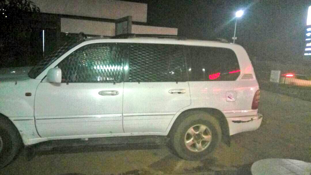 kizzabesigye1's tweet photo. Finding remedy to Policy violence-minimise injury to occupants &amp;reduce cost of replacing glasses. Hope it works- no turning back! @ntvuganda https://t.co/uxFRwf7QjF